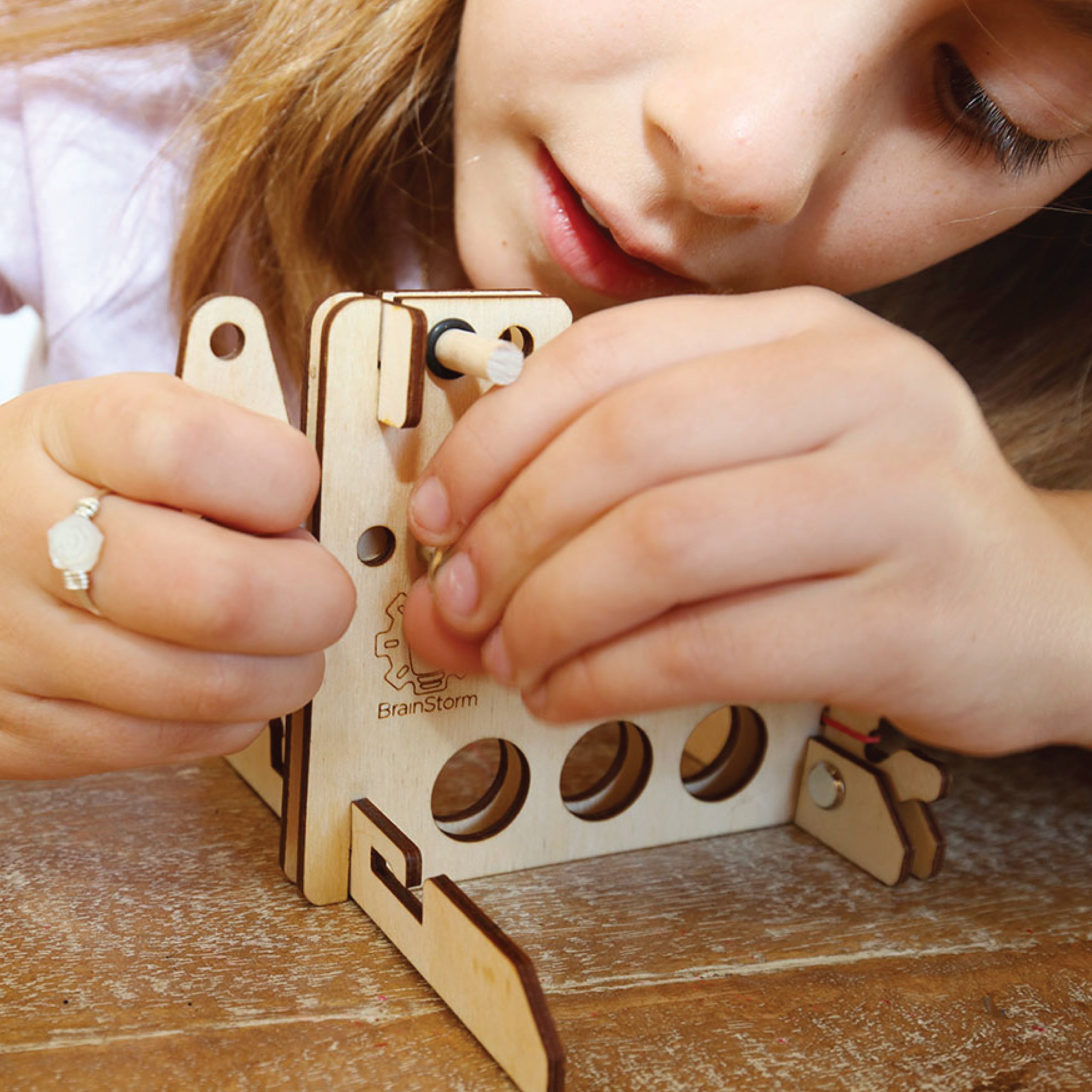 BrainStorm Catapult STEM Kit – Class Pack (10 Kits + Educator Guide)